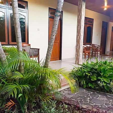 Kusnadi Hotel Legian Exteriér fotografie