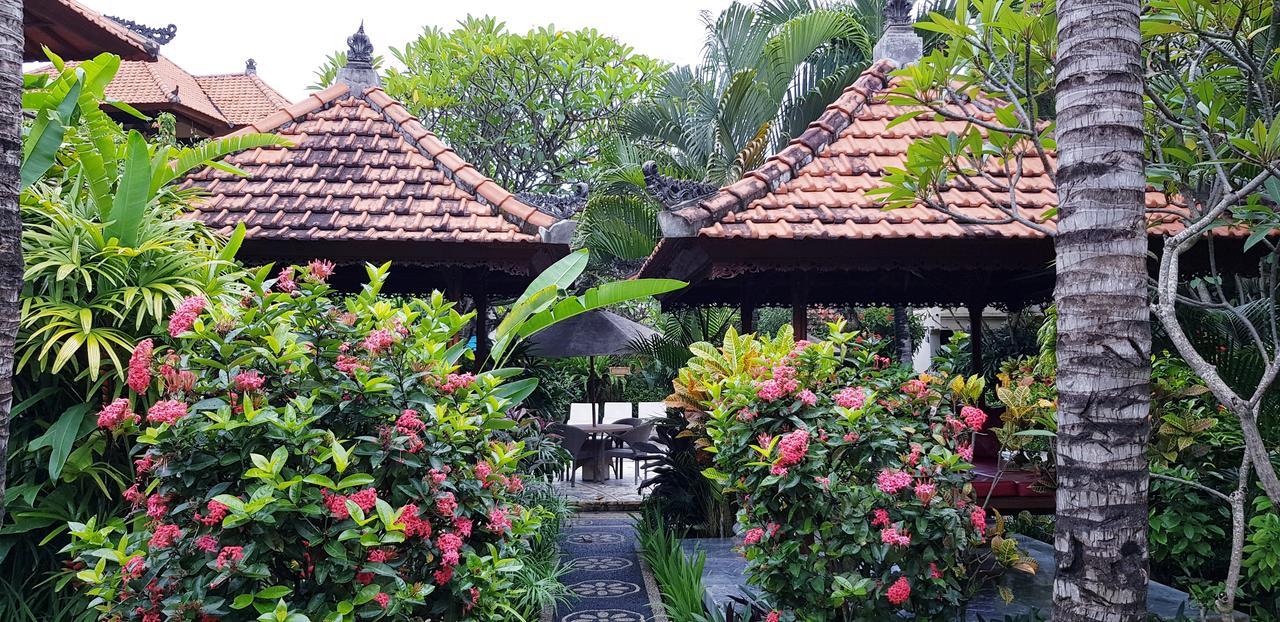 Kusnadi Hotel Legian Exteriér fotografie