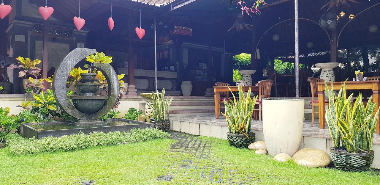 Kusnadi Hotel Legian Exteriér fotografie