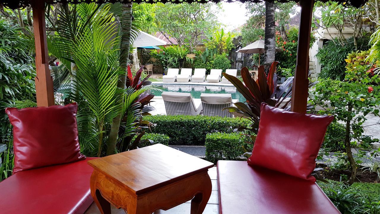 Kusnadi Hotel Legian Exteriér fotografie