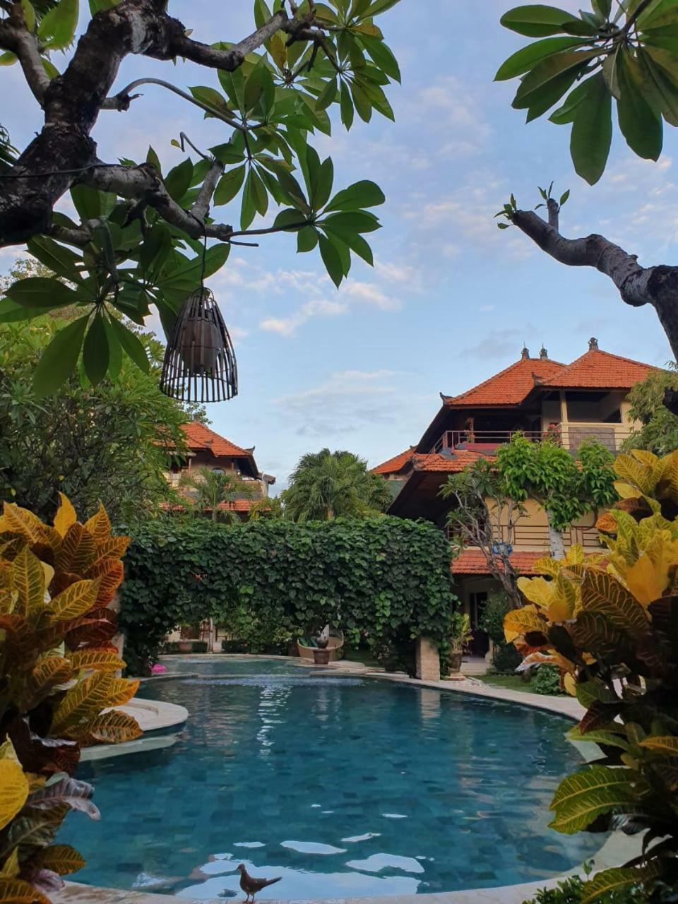 Kusnadi Hotel Legian Exteriér fotografie
